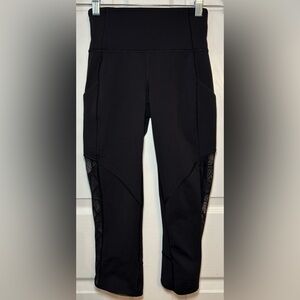 Lululemon Black Lace Inset Ruched Crop Leggings w/ Side Pockets- Size 4